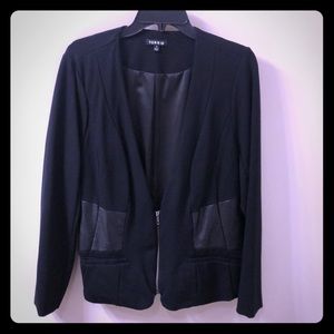 Torrid faux leather panel blazer, sz 1